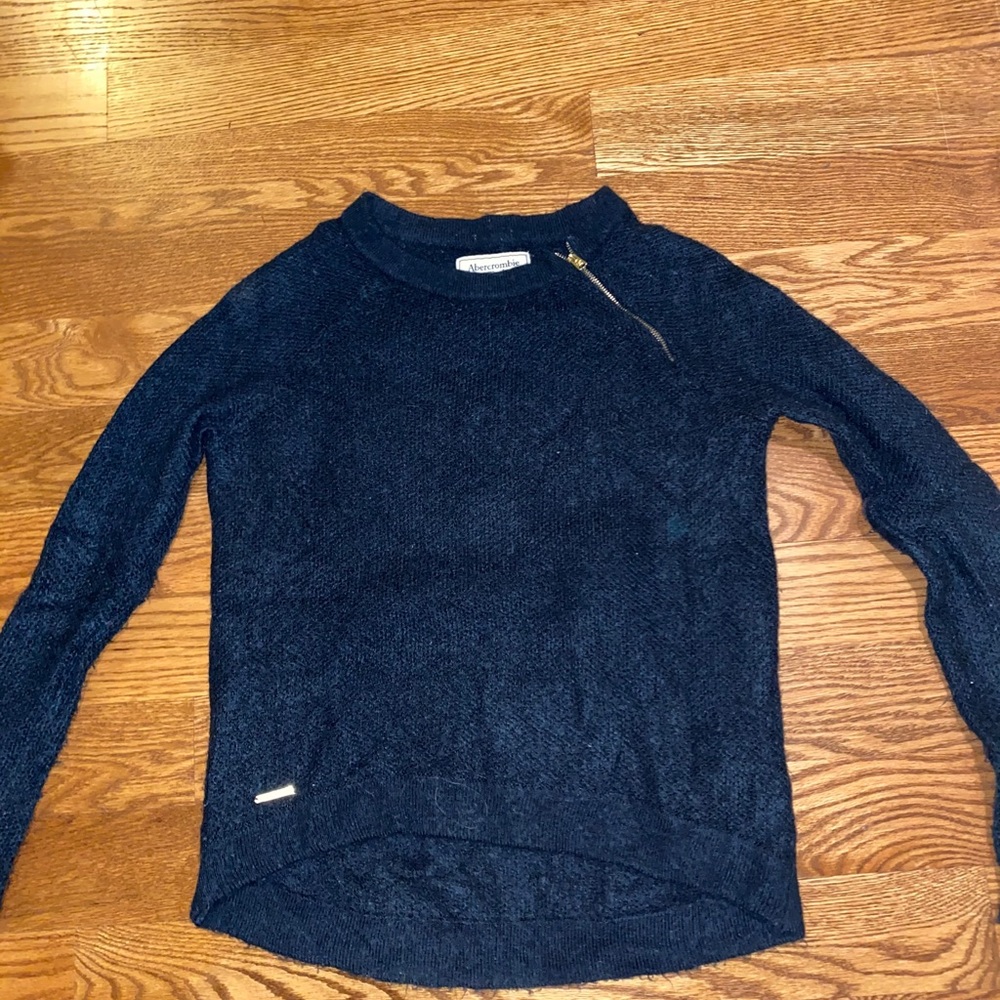 abercrombie soft sweater with zipper on the side